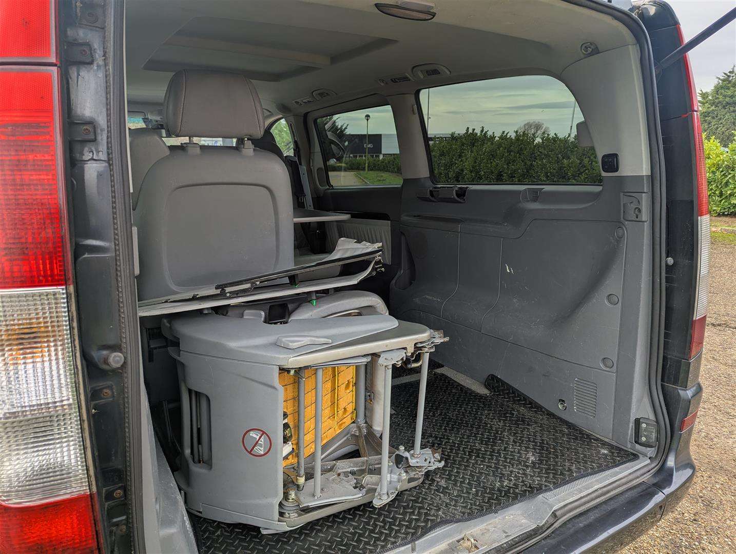 <p>2006 MERCEDES VIANO 3.5 AMBIENTE LONG A</p>