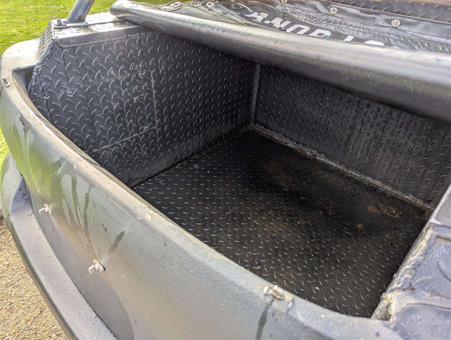 <p>TOYOTA YARIS PICK UP</p>