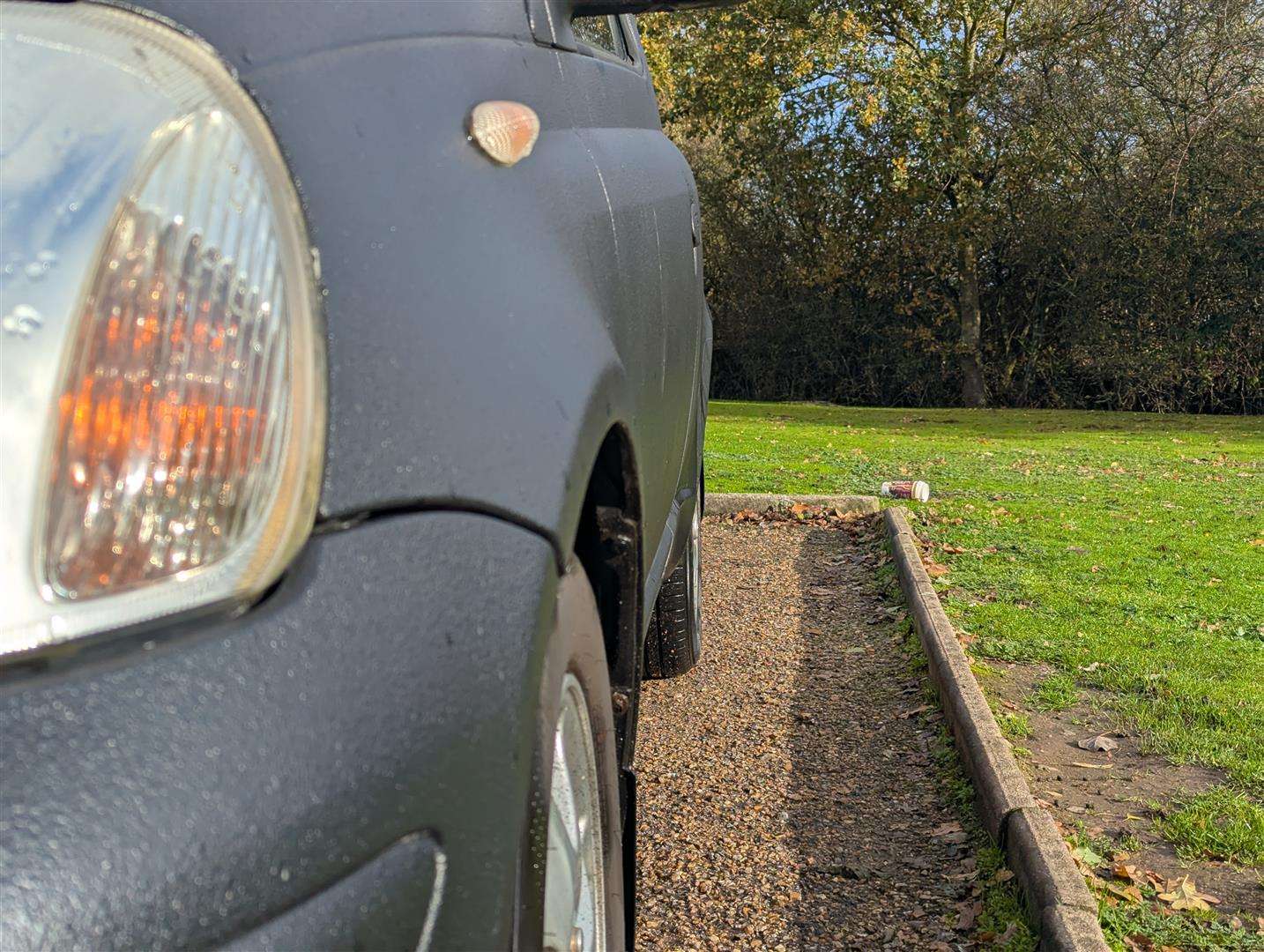 <p>TOYOTA YARIS PICK UP</p>