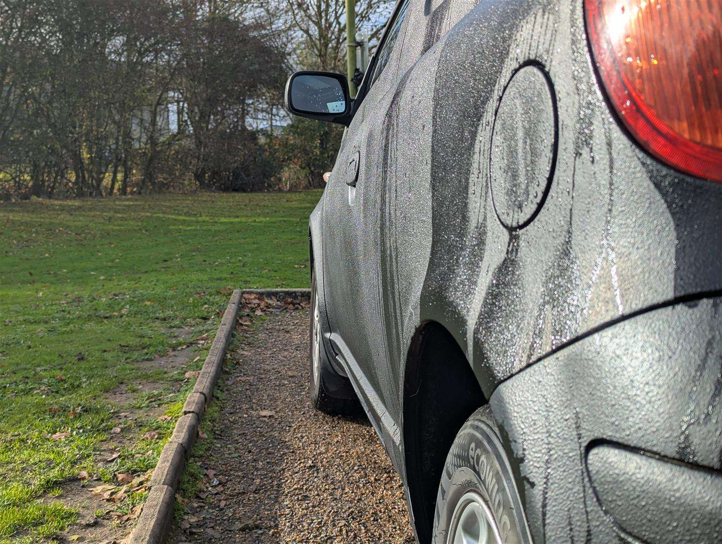 <p>TOYOTA YARIS PICK UP</p>