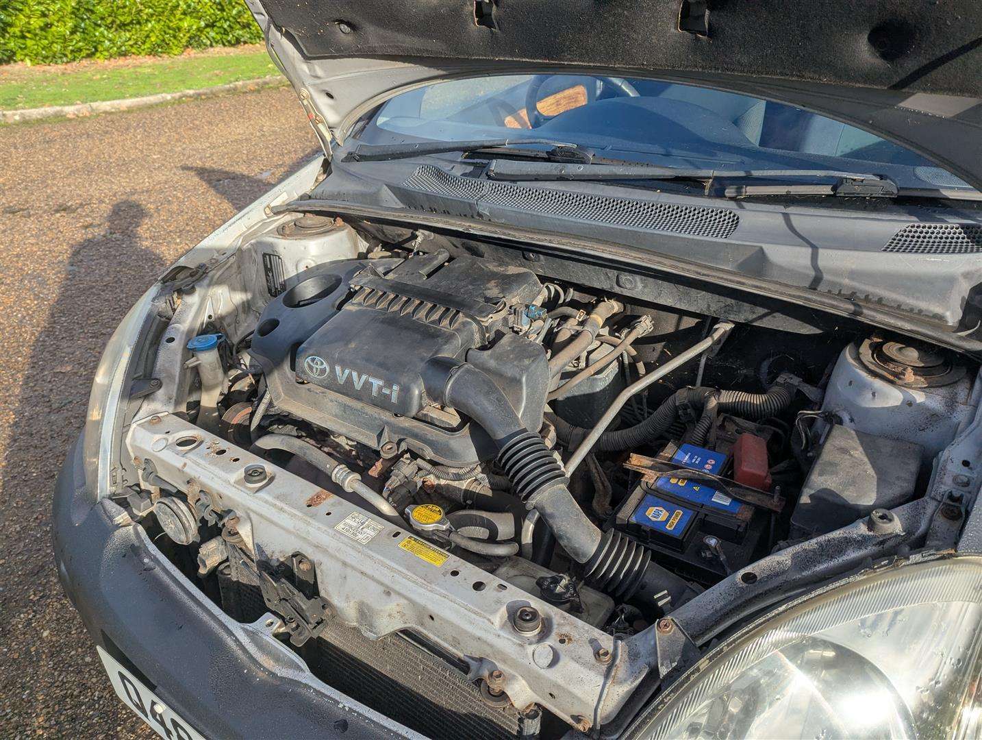 <p>TOYOTA YARIS PICK UP</p>