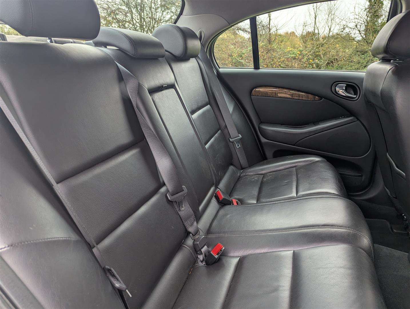 <p>2007 JAGUAR S-TYPE SE TD</p>