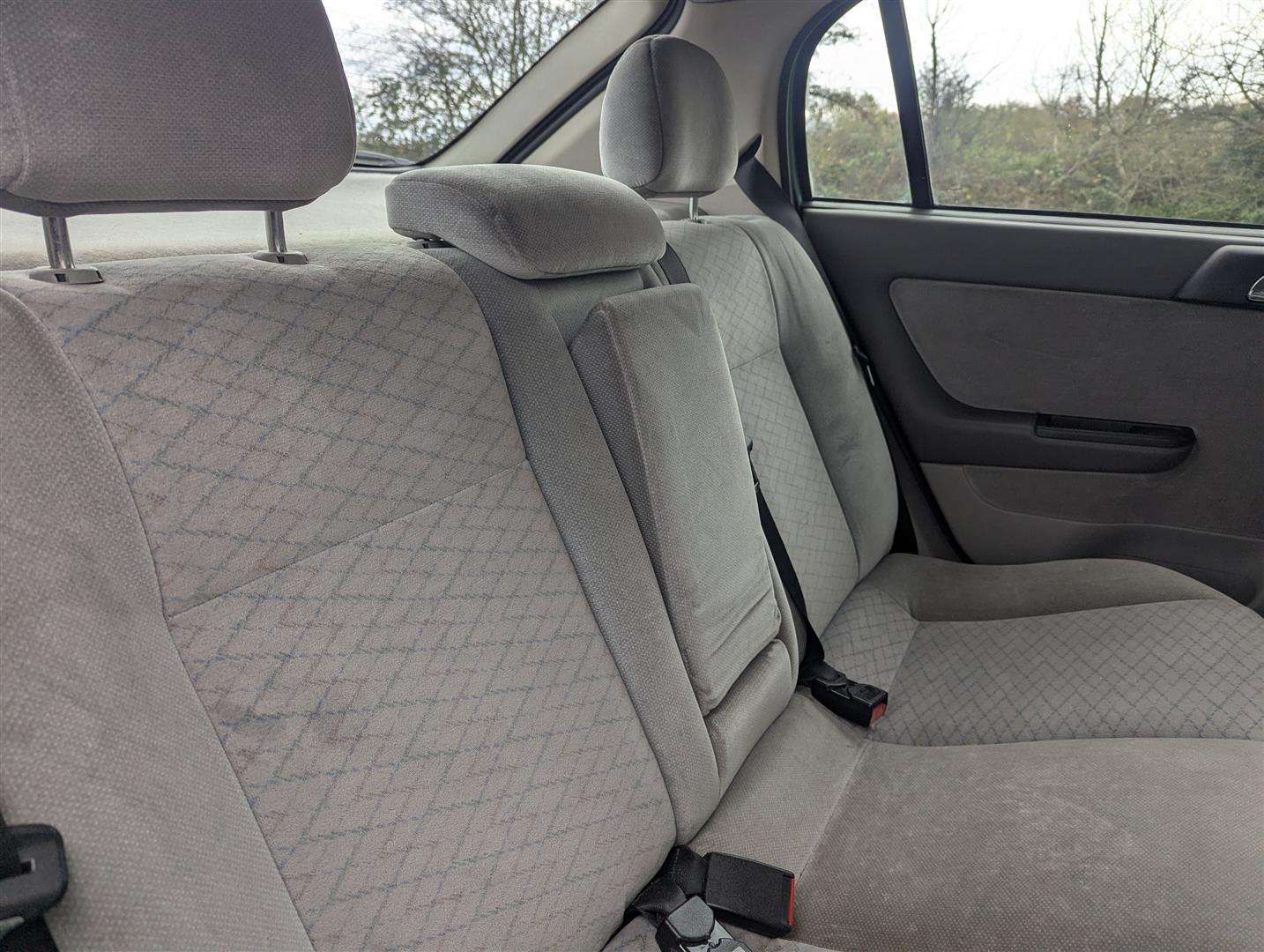 <p>1999 VAUXHALL ASTRA CLUB AUTO</p>