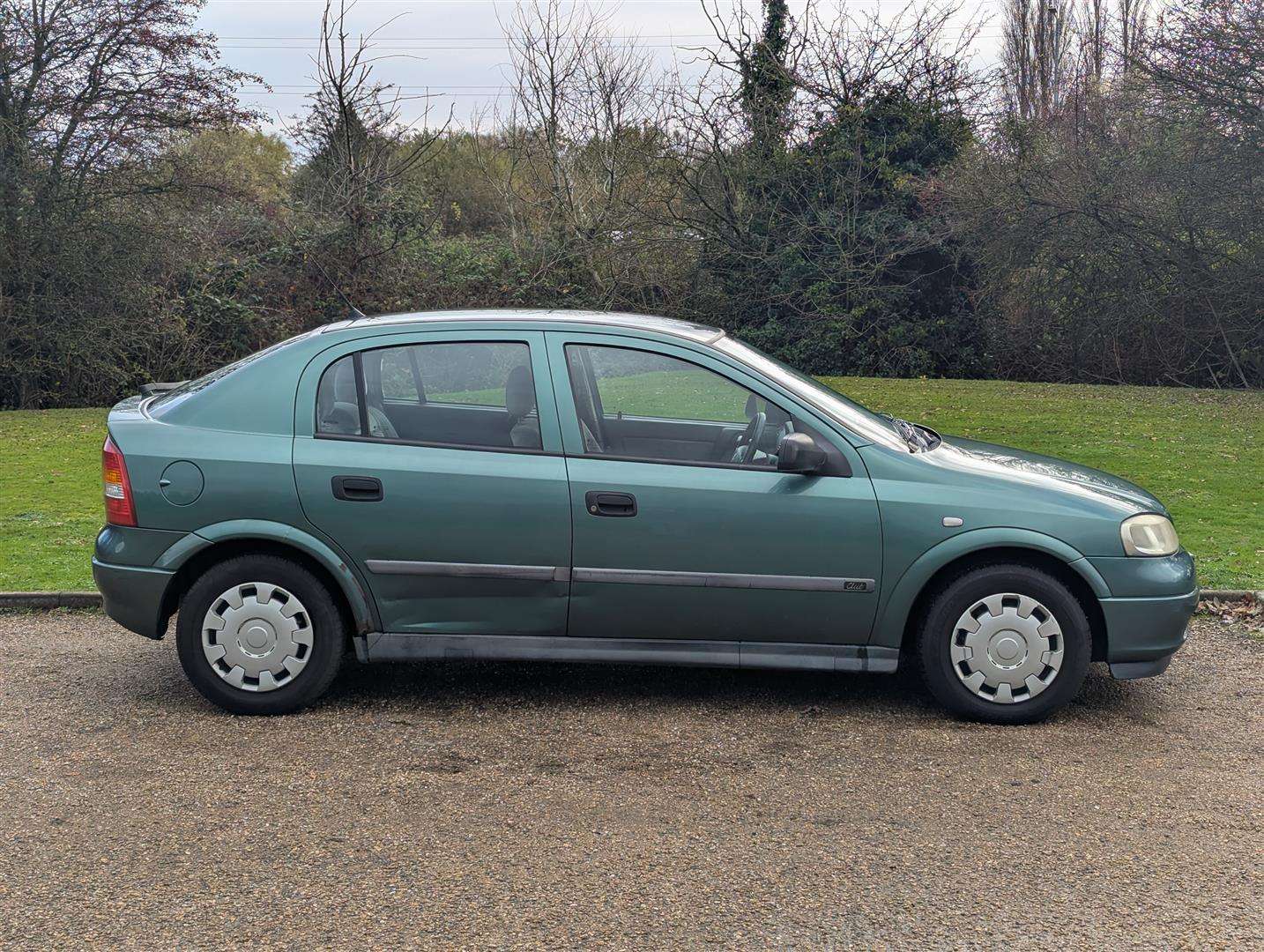 <p>1999 VAUXHALL ASTRA CLUB AUTO</p>