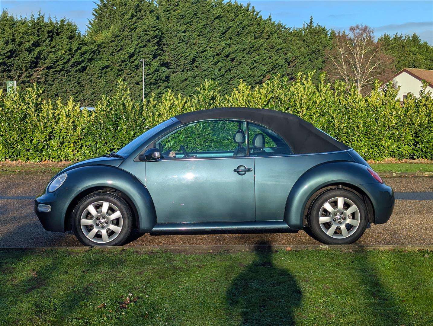 <p>2003 VOLKSWAGEN BEETLE CABRIOLET</p>