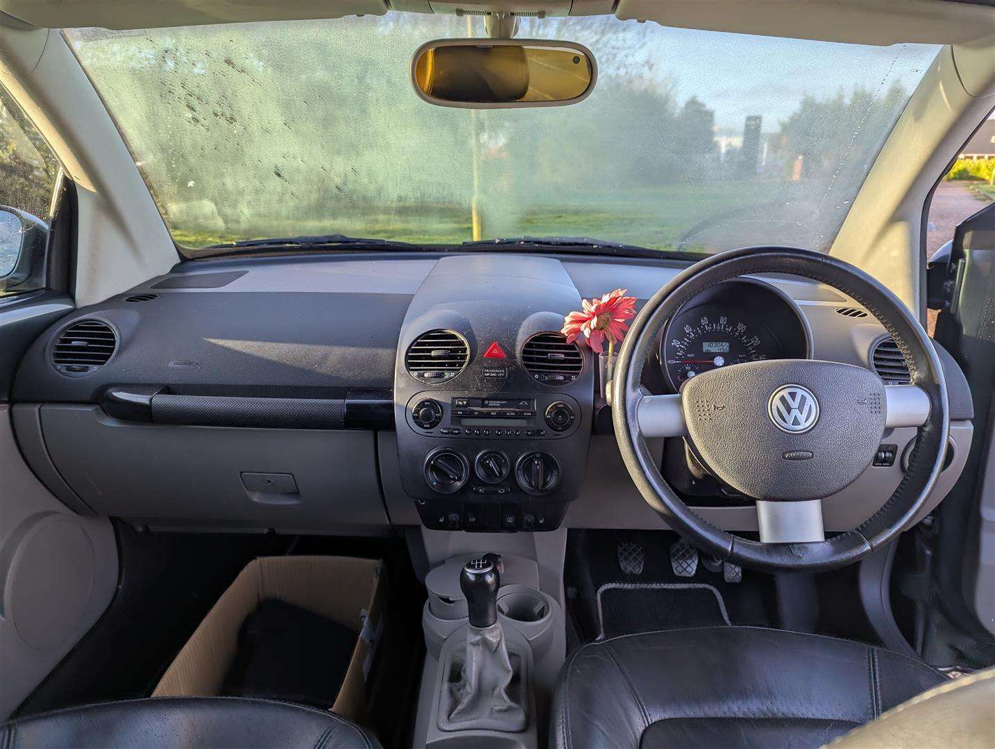 <p>2003 VOLKSWAGEN BEETLE CABRIOLET</p>