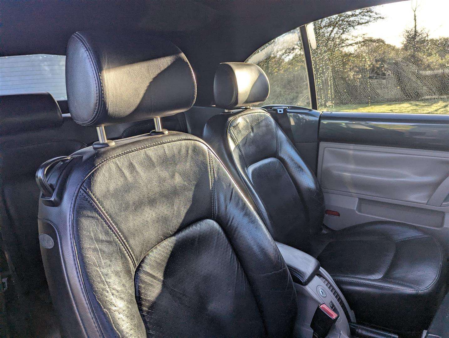 <p>2003 VOLKSWAGEN BEETLE CABRIOLET</p>