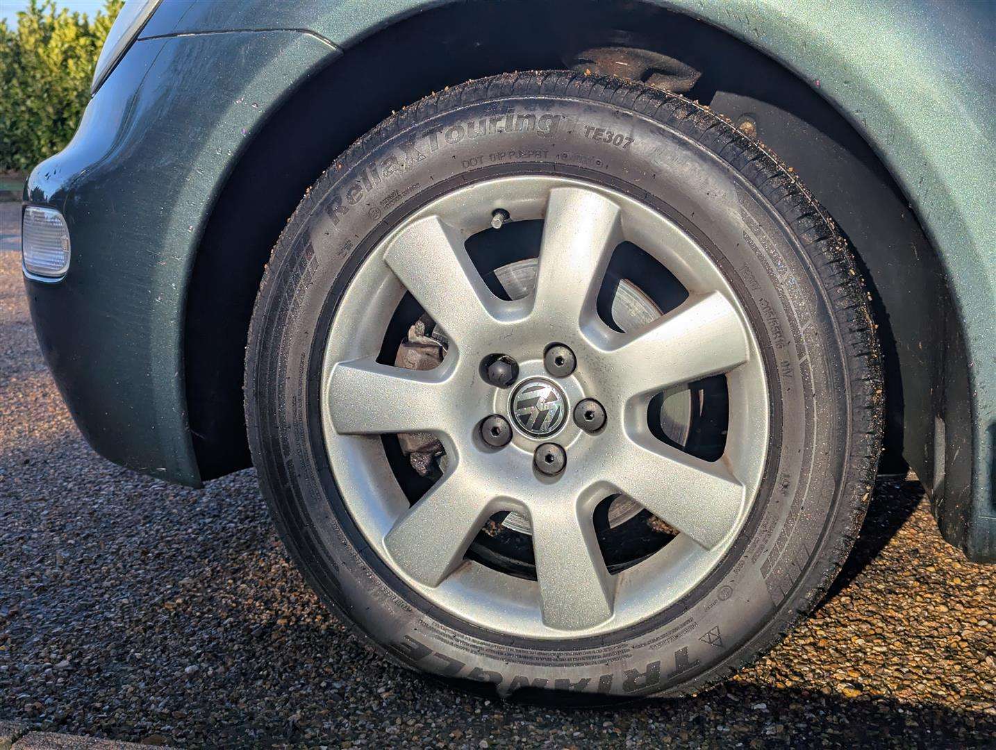 <p>2003 VOLKSWAGEN BEETLE CABRIOLET</p>