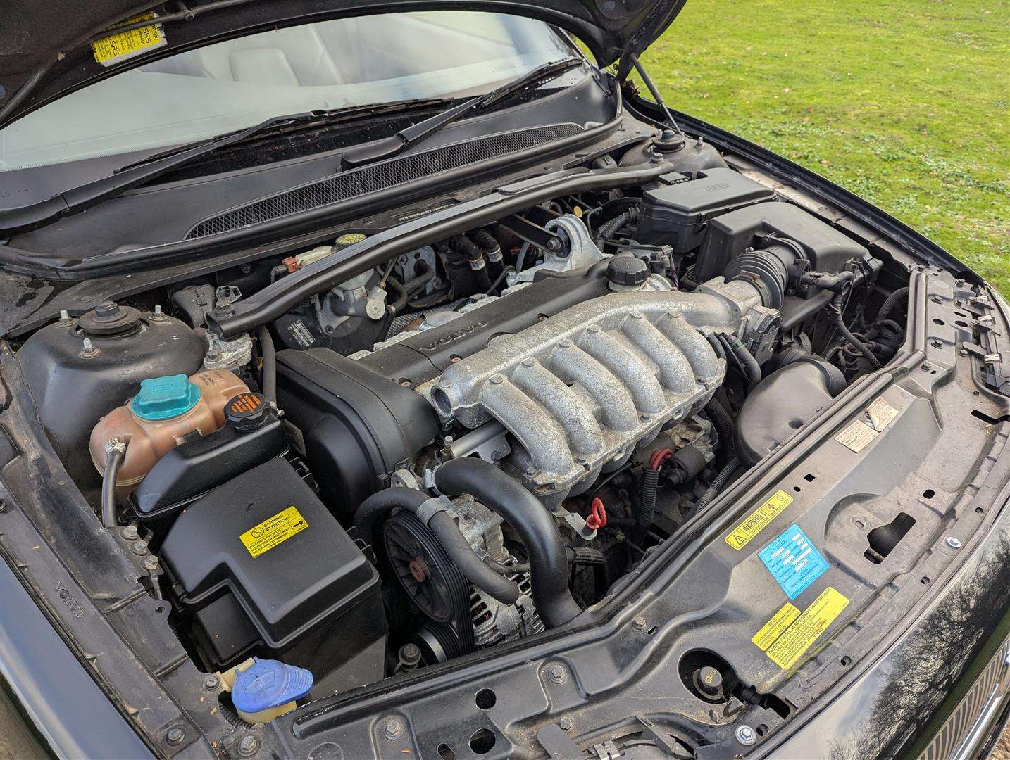 <p>2002 VOLVO S80</p>