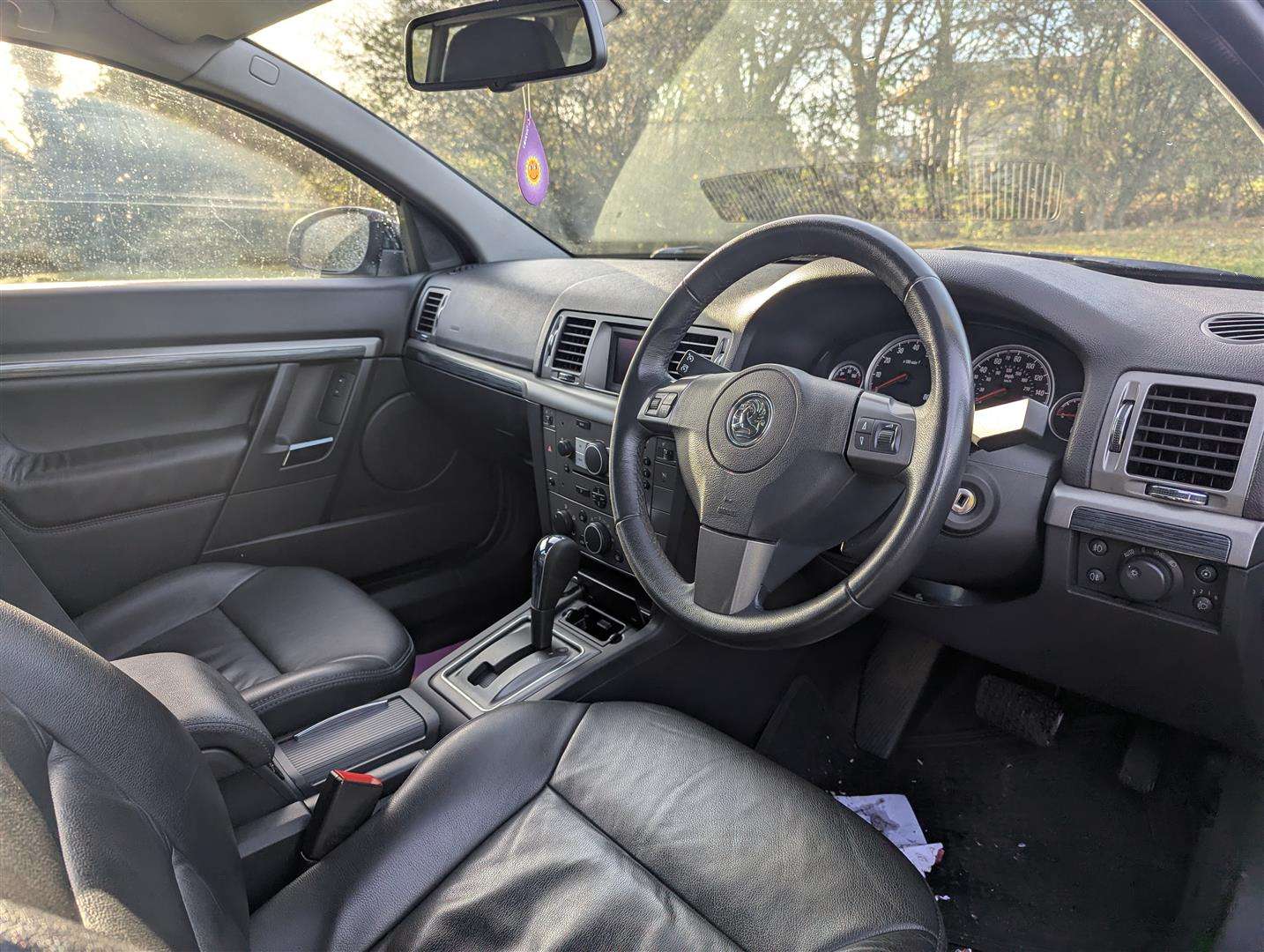 <p>2008 VAUXHALL VECTRA DESIGN AUTO</p>