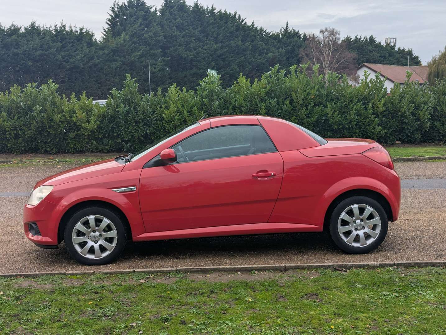 <p>2006 VAUXHALL TIGRA TWINPORT</p>