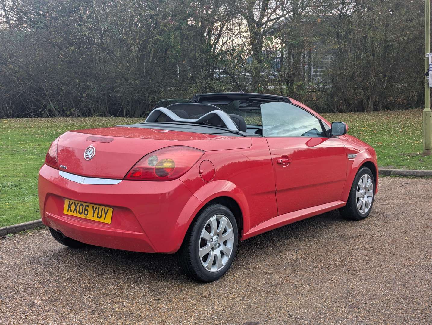 <p>2006 VAUXHALL TIGRA TWINPORT</p>