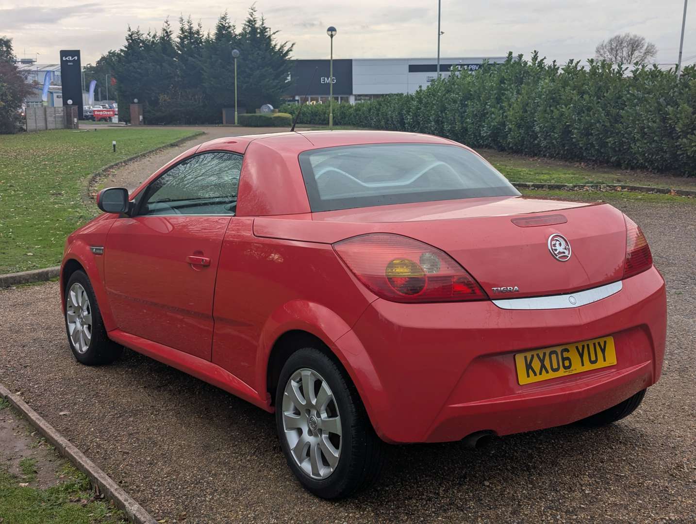 <p>2006 VAUXHALL TIGRA TWINPORT</p>