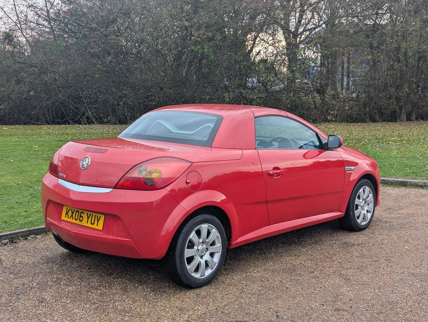 <p>2006 VAUXHALL TIGRA TWINPORT</p>