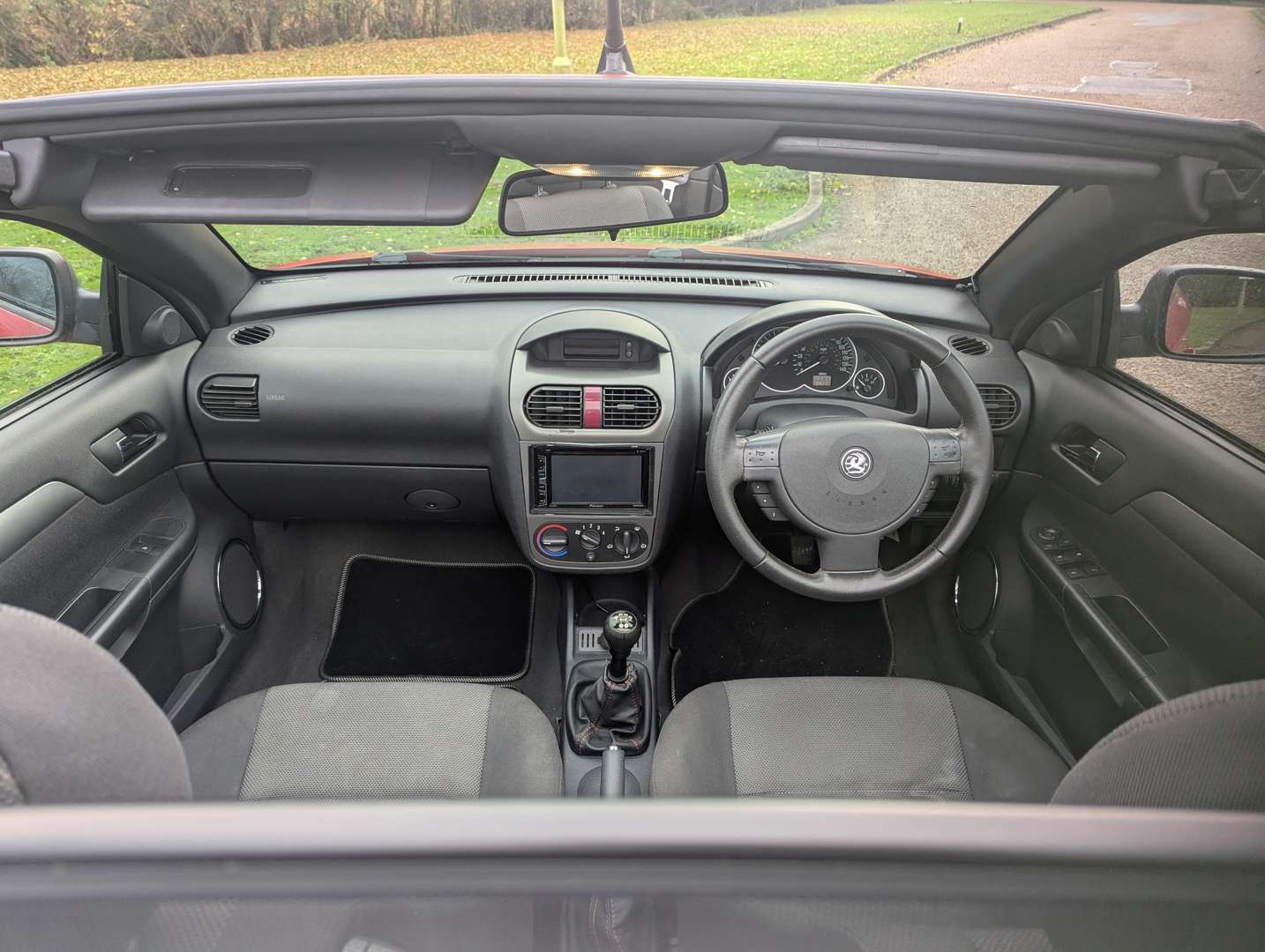 <p>2006 VAUXHALL TIGRA TWINPORT</p>