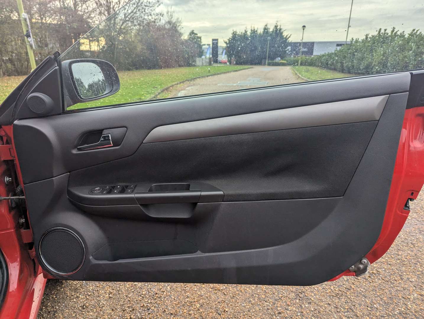 <p>2006 VAUXHALL TIGRA TWINPORT</p>