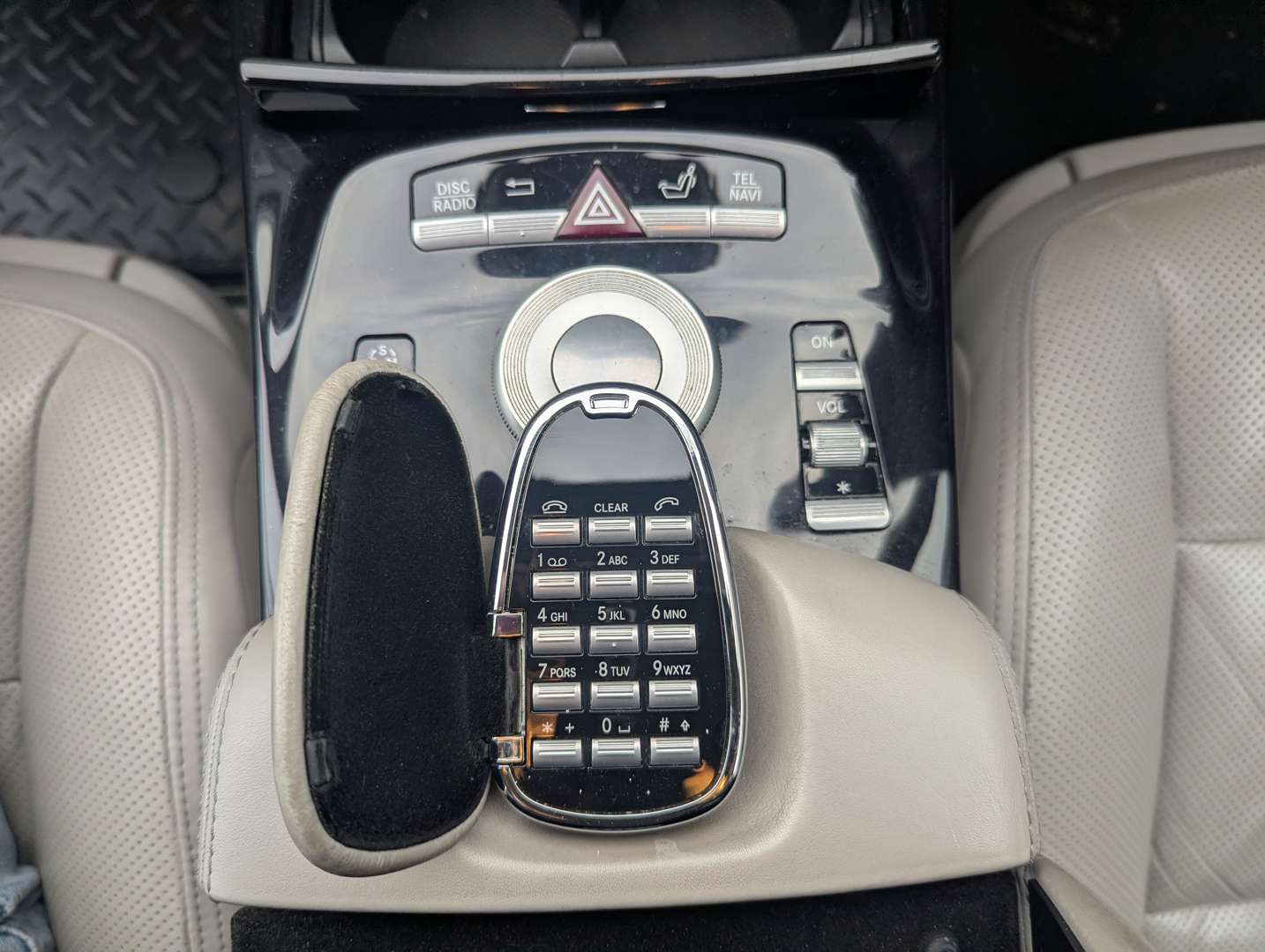 <p>2006 VAUXHALL TIGRA TWINPORT</p>