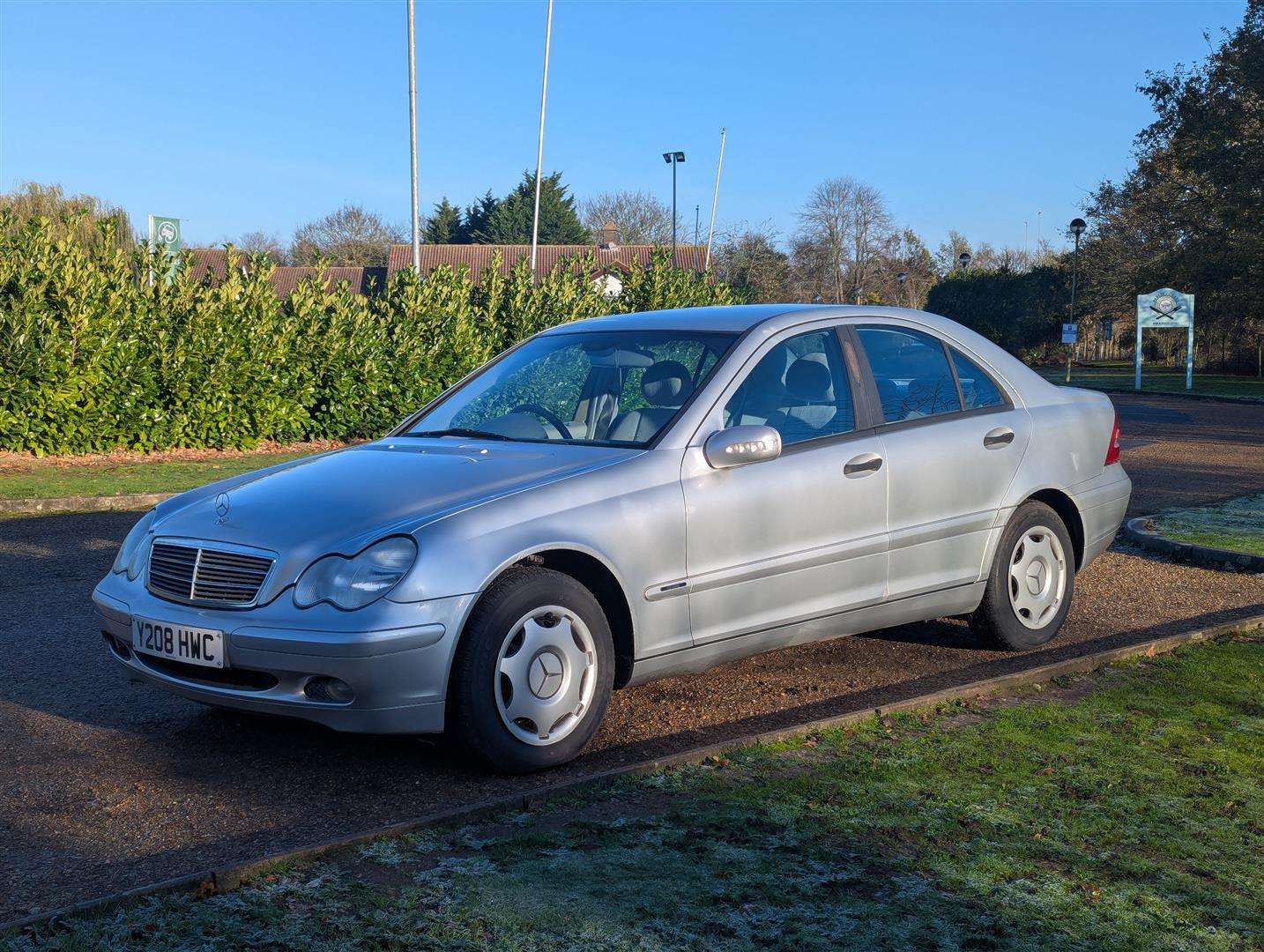 <p>2001 MERCEDES C200 KOMP. CLASSIC AUTO</p>