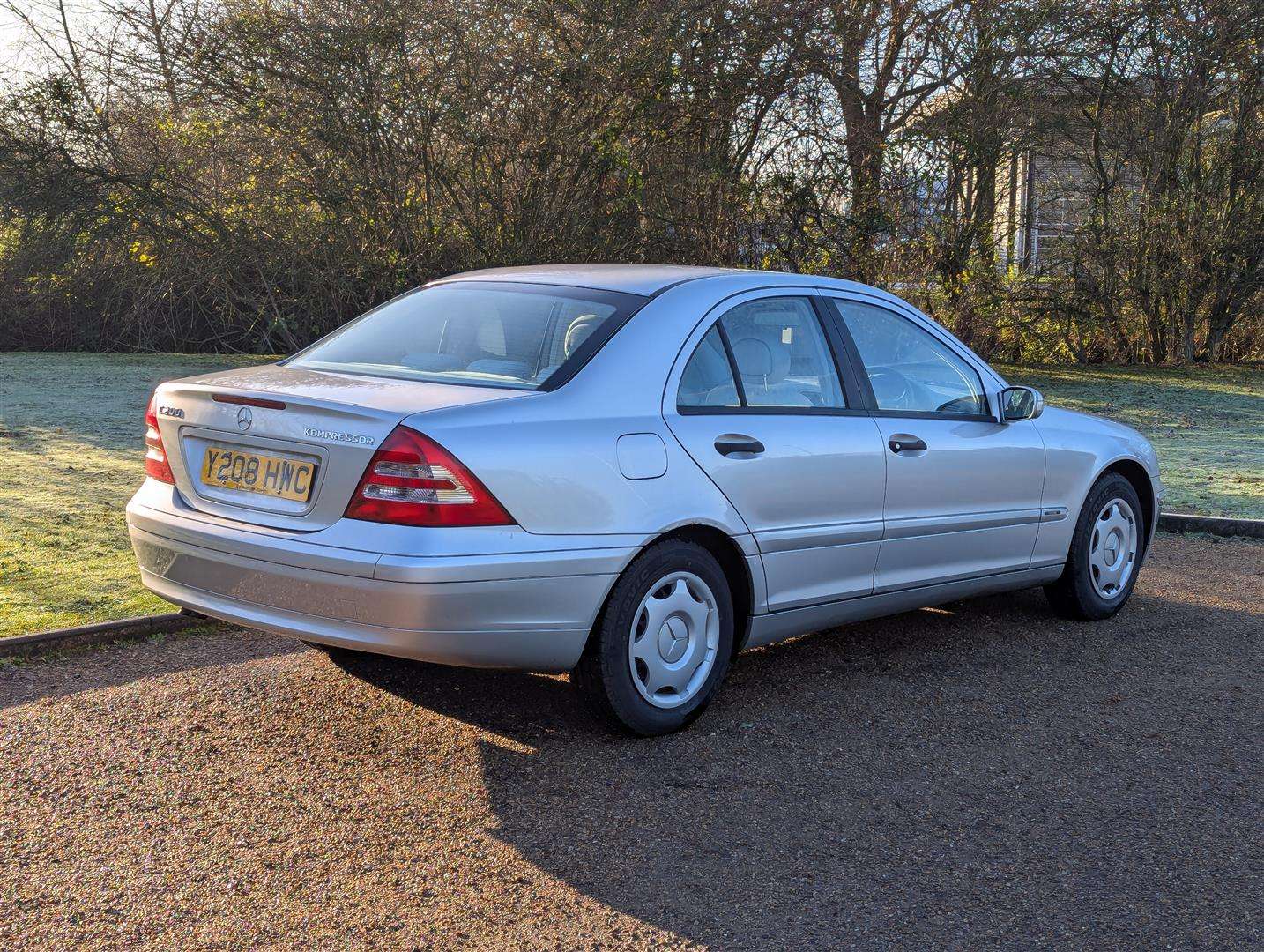 <p>2001 MERCEDES C200 KOMP. CLASSIC AUTO</p>