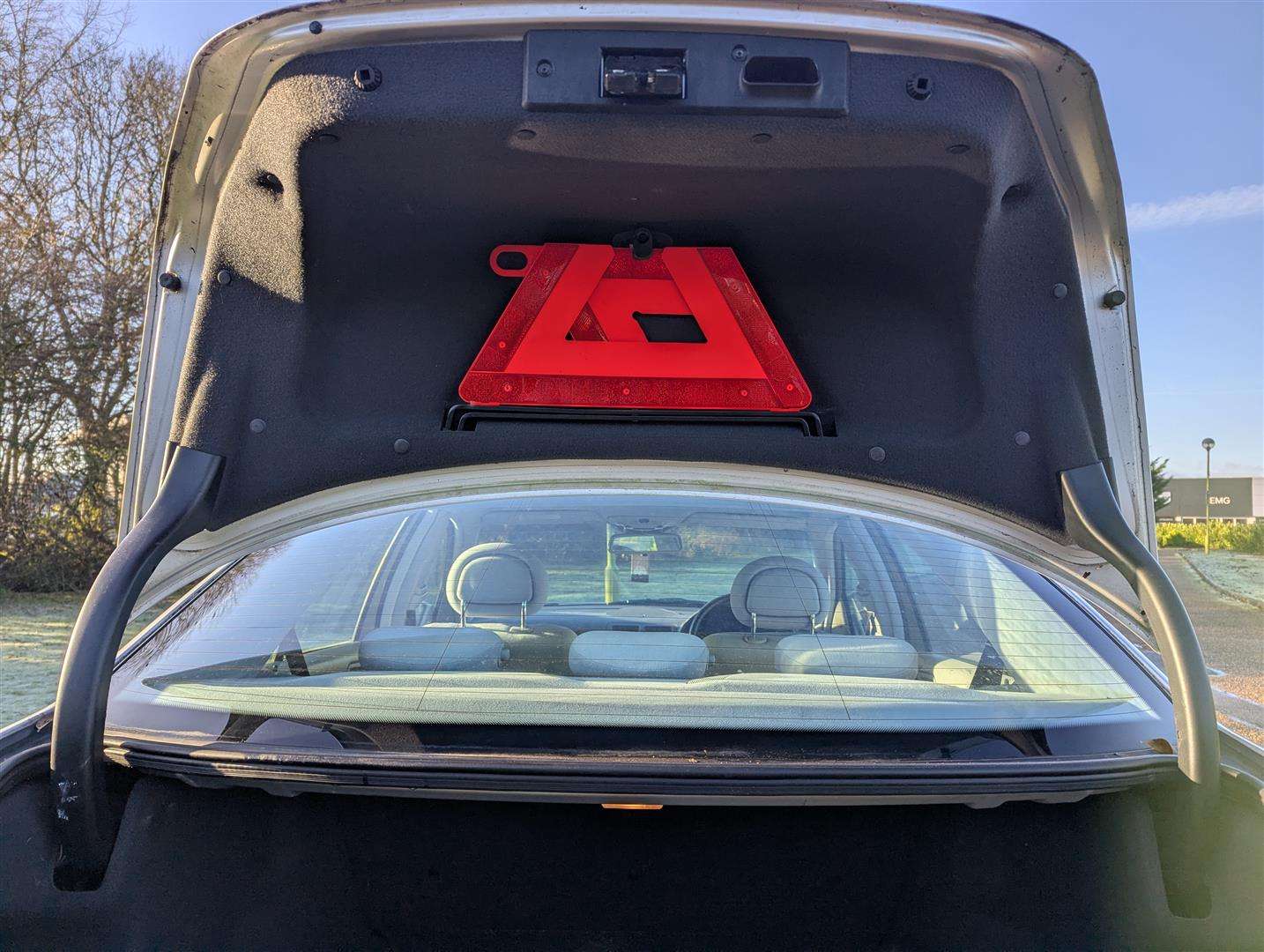 <p>2001 MERCEDES C200 KOMP. CLASSIC AUTO</p>