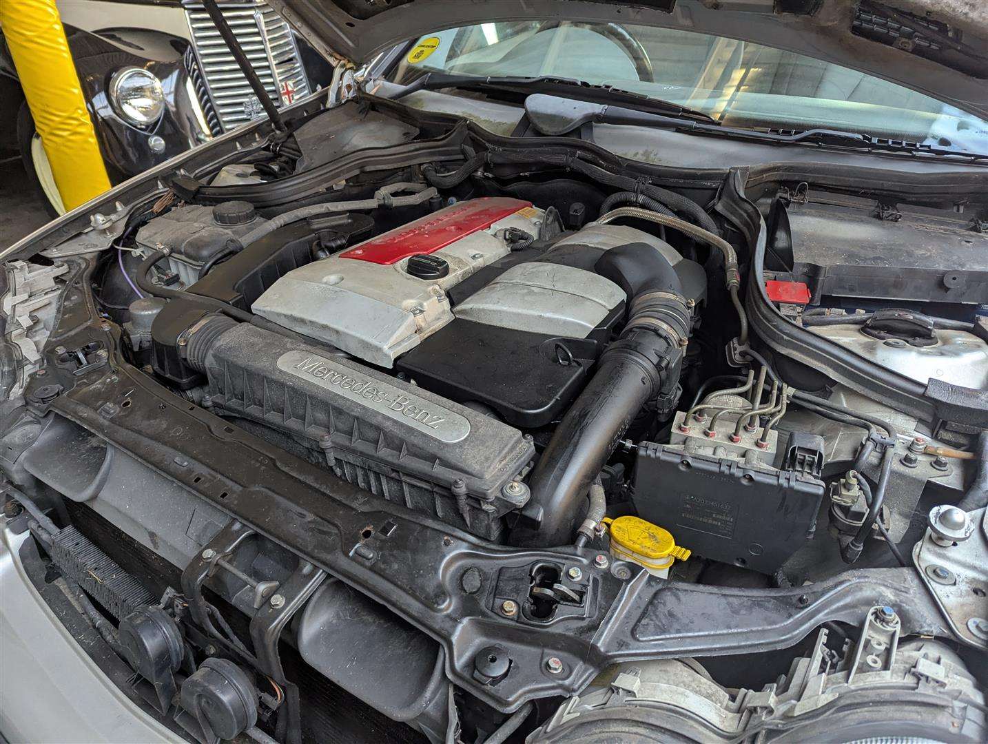 <p>2001 MERCEDES C200 KOMP. CLASSIC AUTO</p>