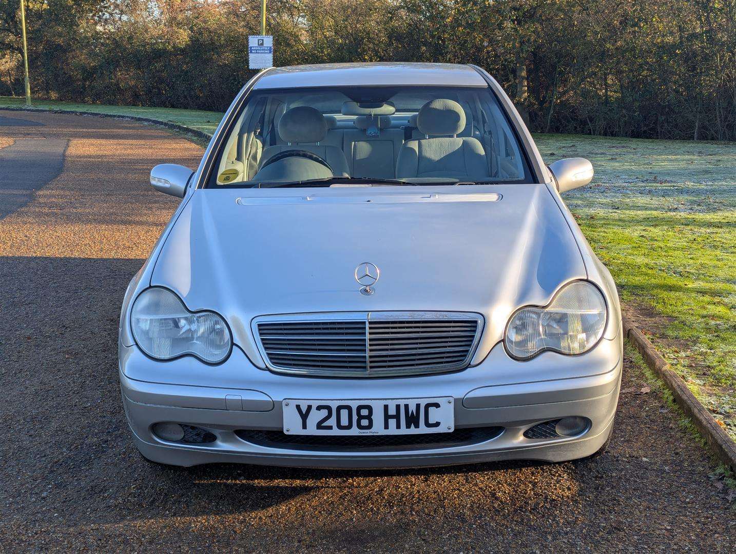 <p>2001 MERCEDES C200 KOMP. CLASSIC AUTO</p>