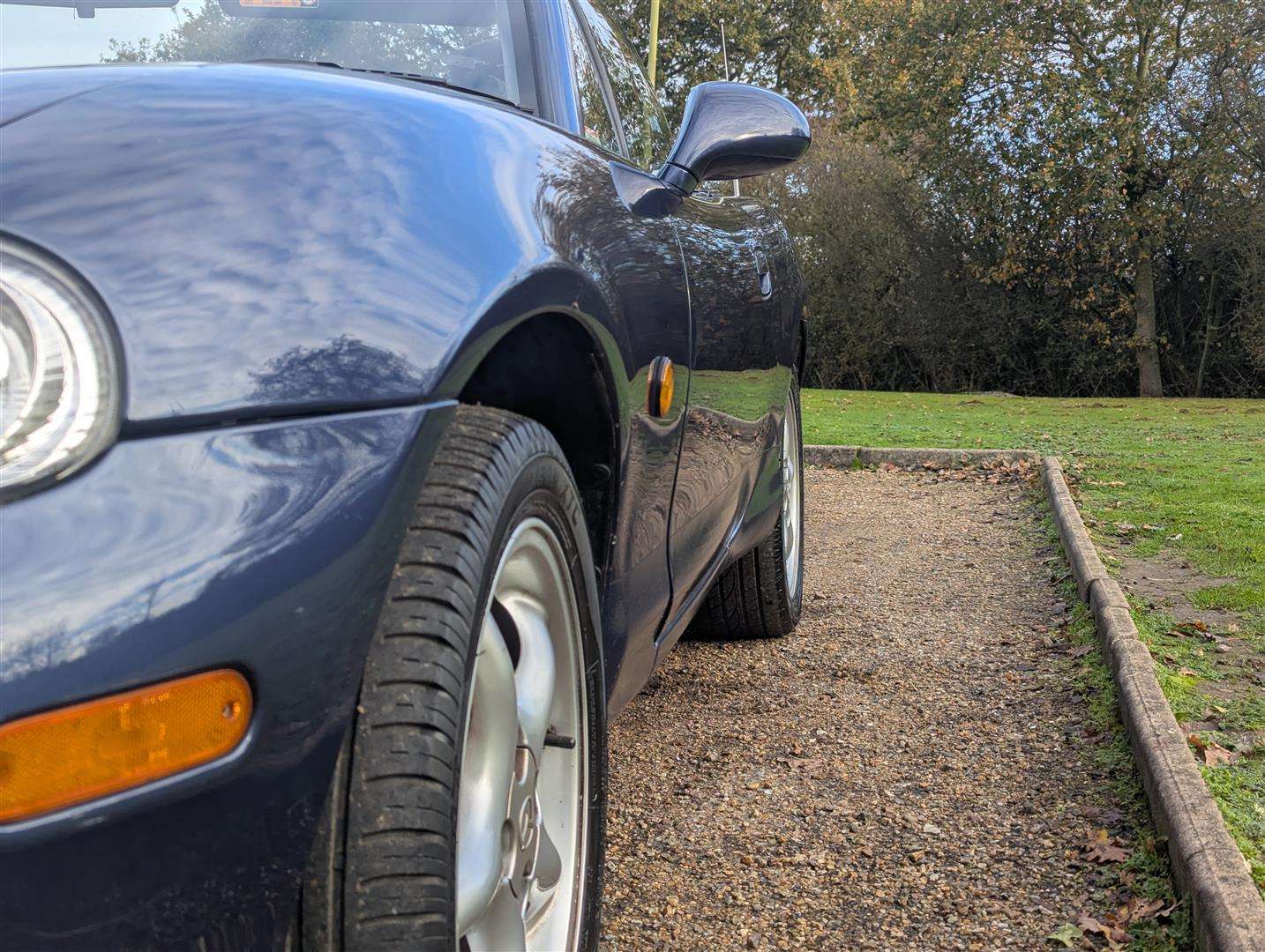 <p>2003 MAZDA MX-5</p>