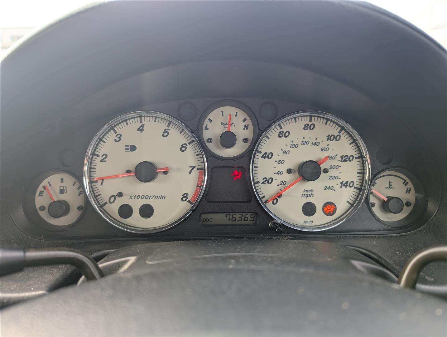 <p>2003 MAZDA MX-5</p>