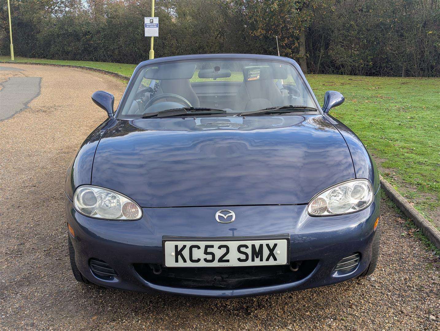 <p>2003 MAZDA MX-5</p>