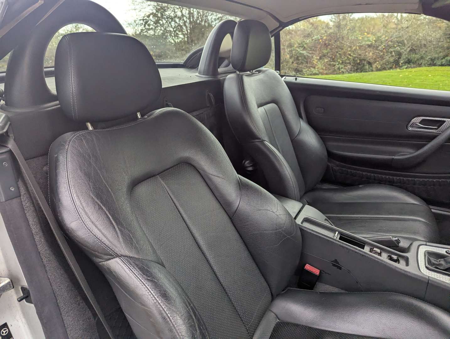 <p>2001 MERCEDES SLK 200 KOMPRESSOR</p>