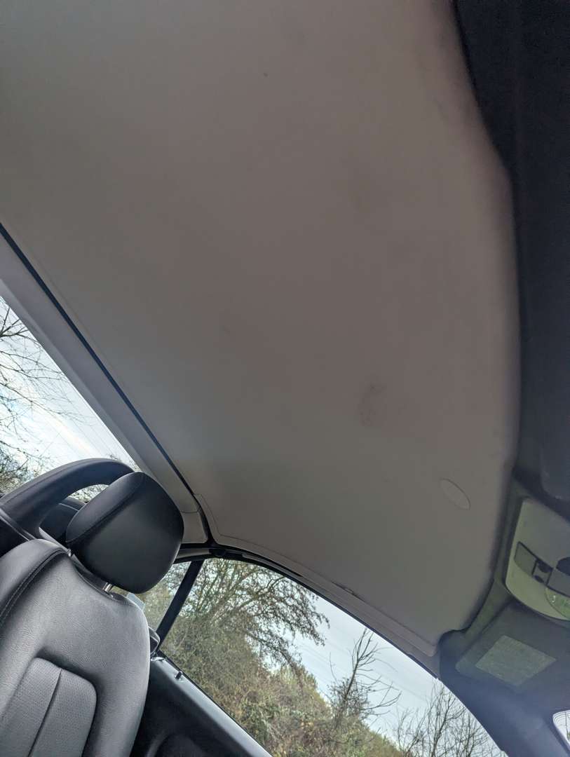 <p>2001 MERCEDES SLK 200 KOMPRESSOR</p>