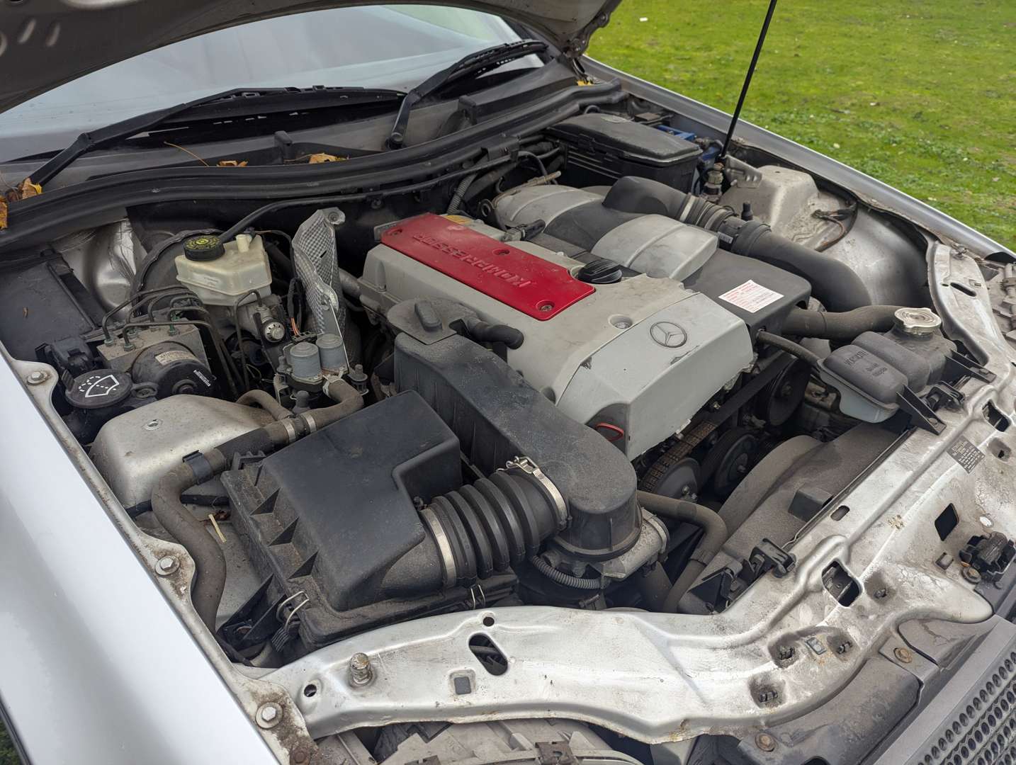 <p>2001 MERCEDES SLK 200 KOMPRESSOR</p>