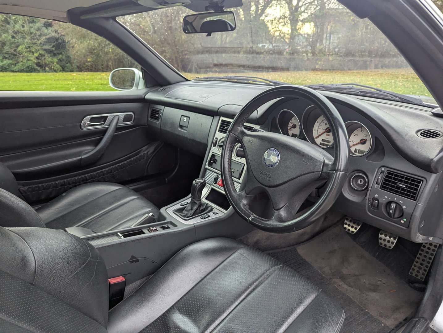 <p>2001 MERCEDES SLK 200 KOMPRESSOR</p>