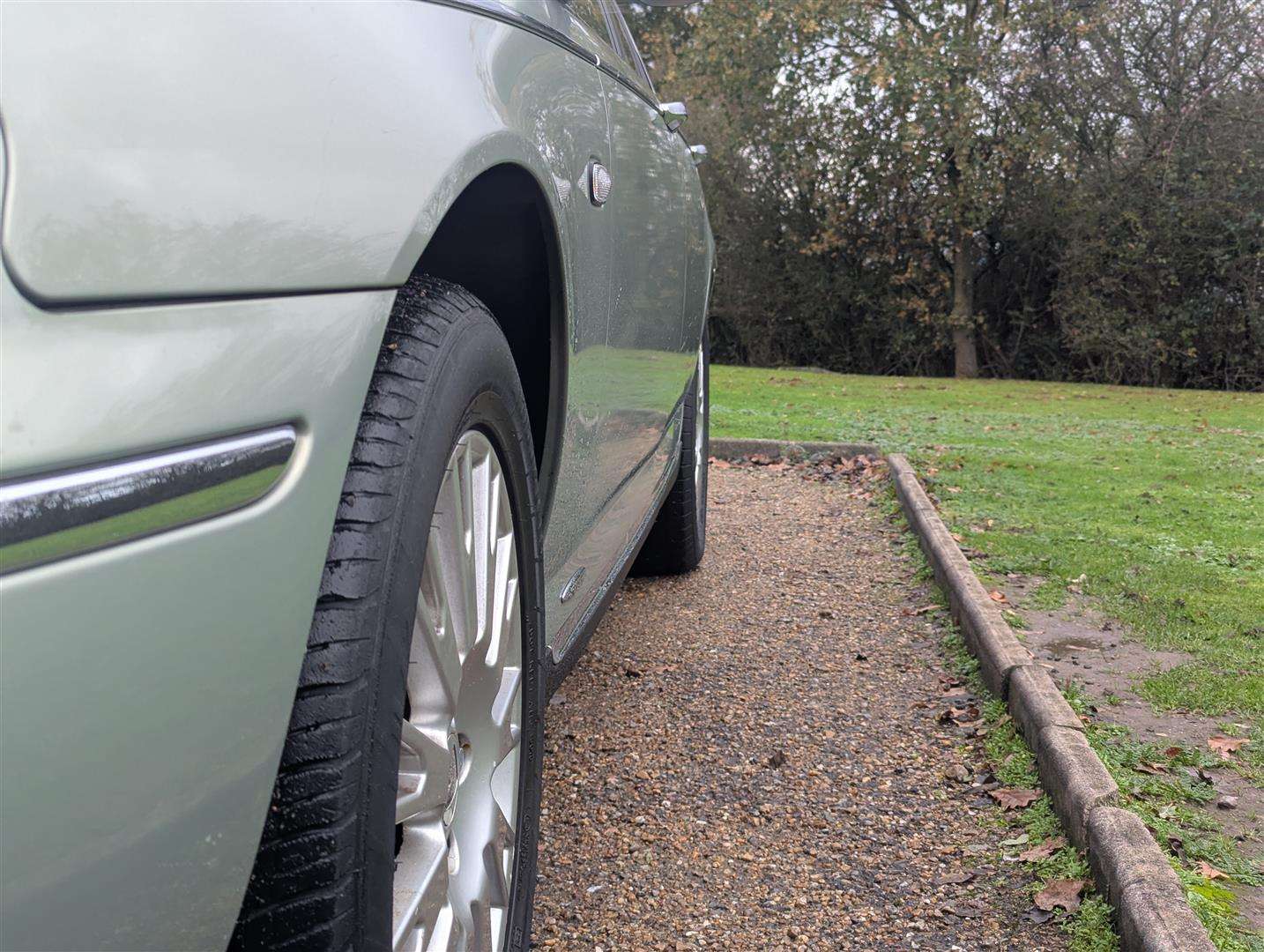 <p>2000 ROVER 75 CLASSIC SE AUTO</p>