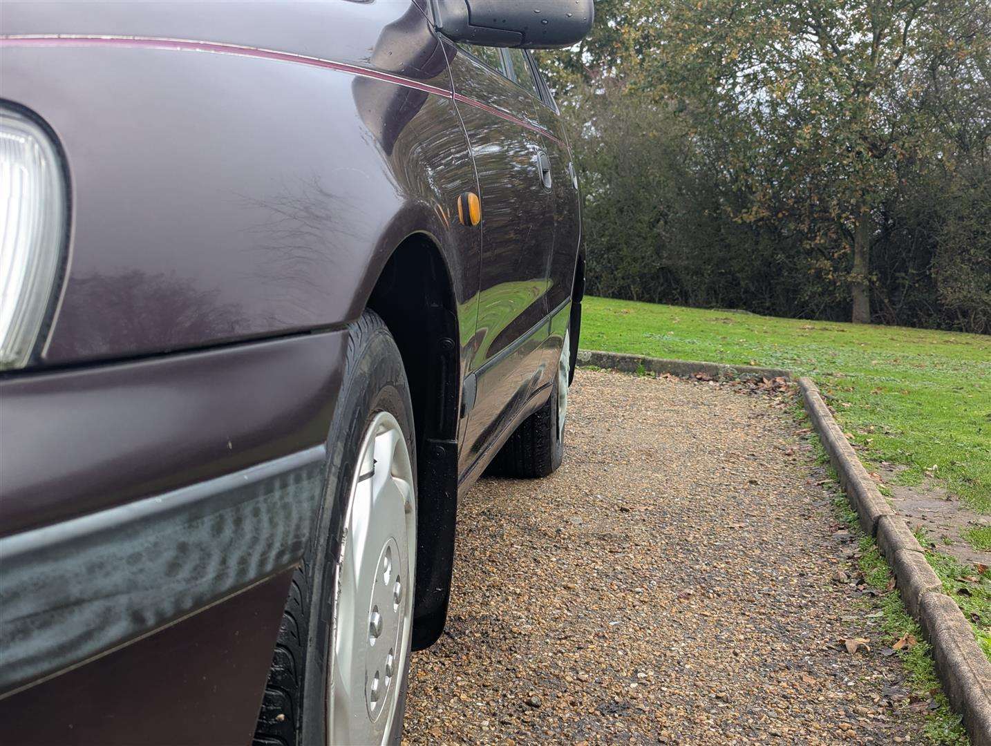 <p>1993 TOYOTA CARINA E GLI</p>