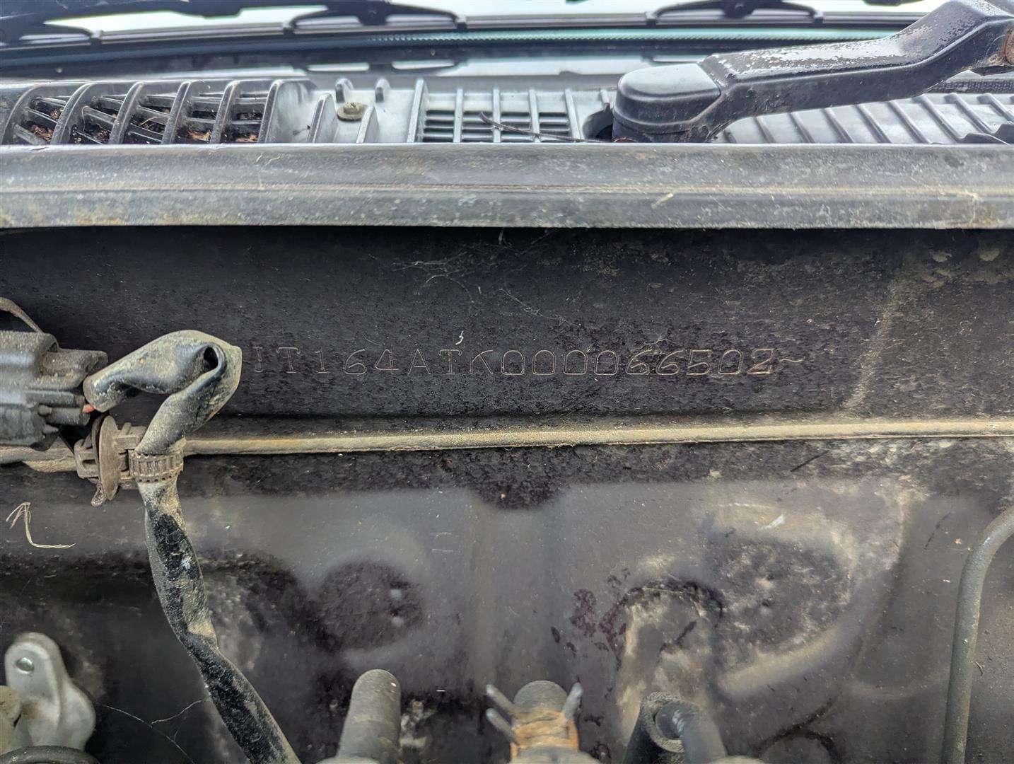 <p>1993 TOYOTA CARINA E GLI</p>