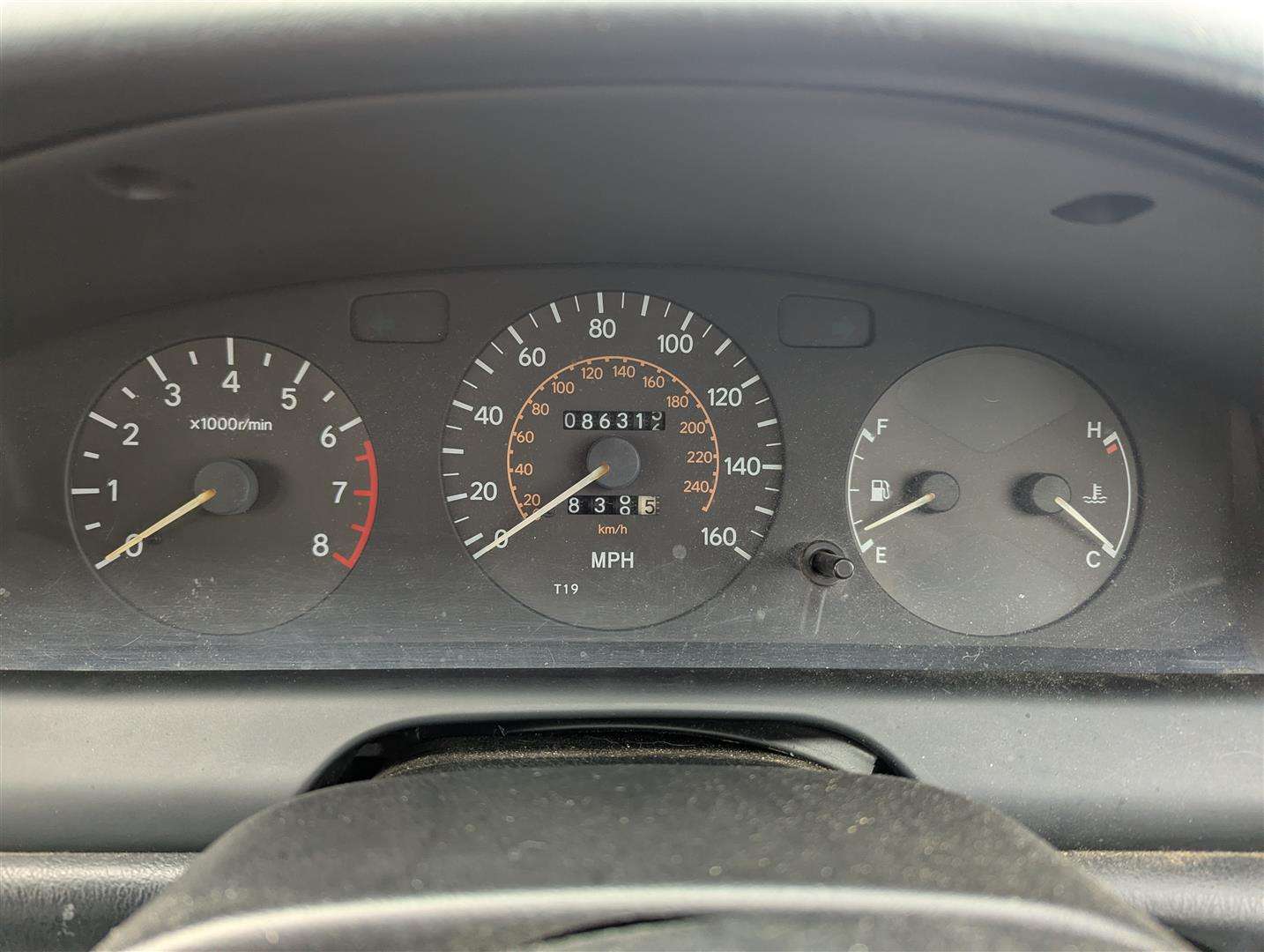 <p>1993 TOYOTA CARINA E GLI</p>