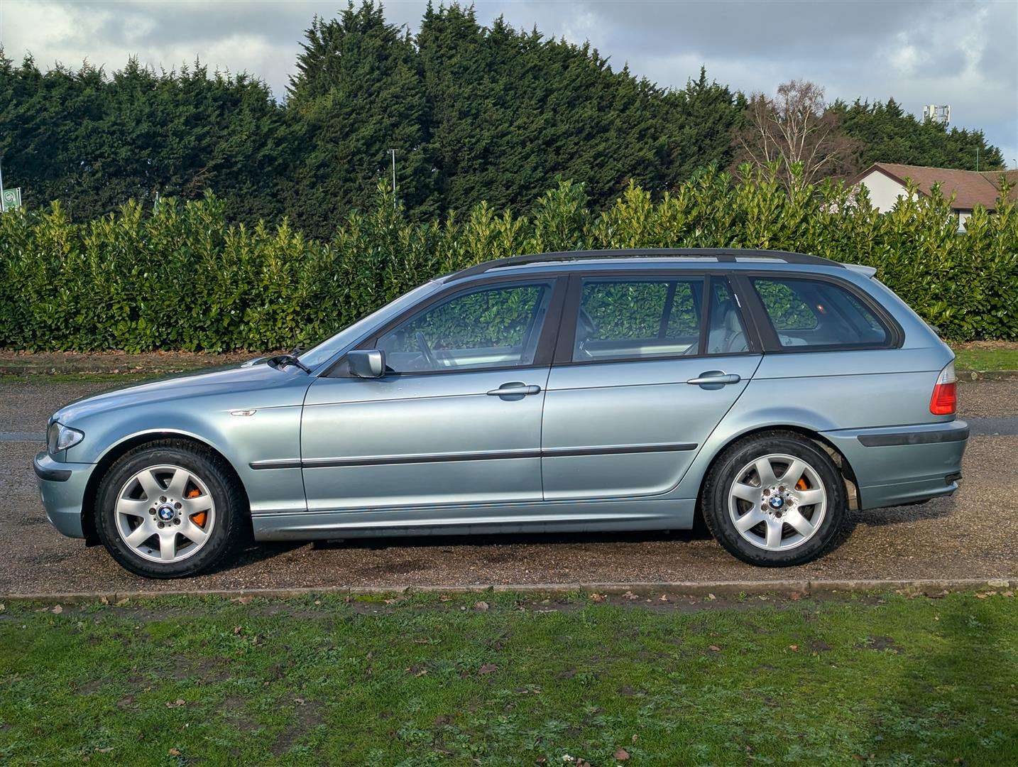 <p>2003 BMW 318I SE TOURING AUTO</p>