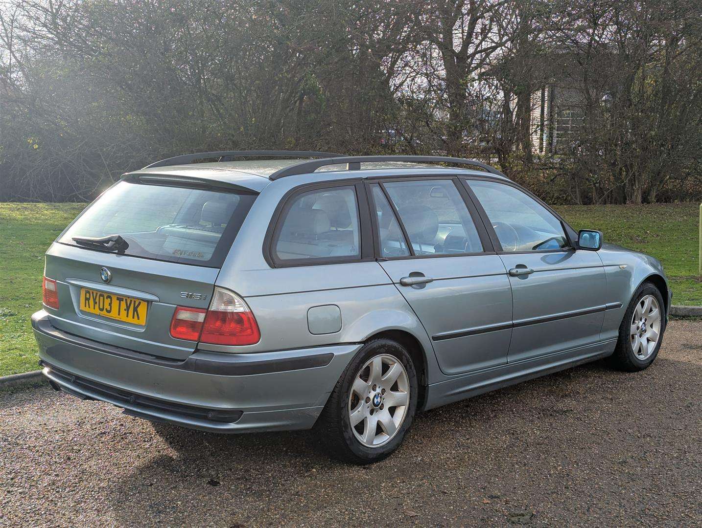 <p>2003 BMW 318I SE TOURING AUTO</p>