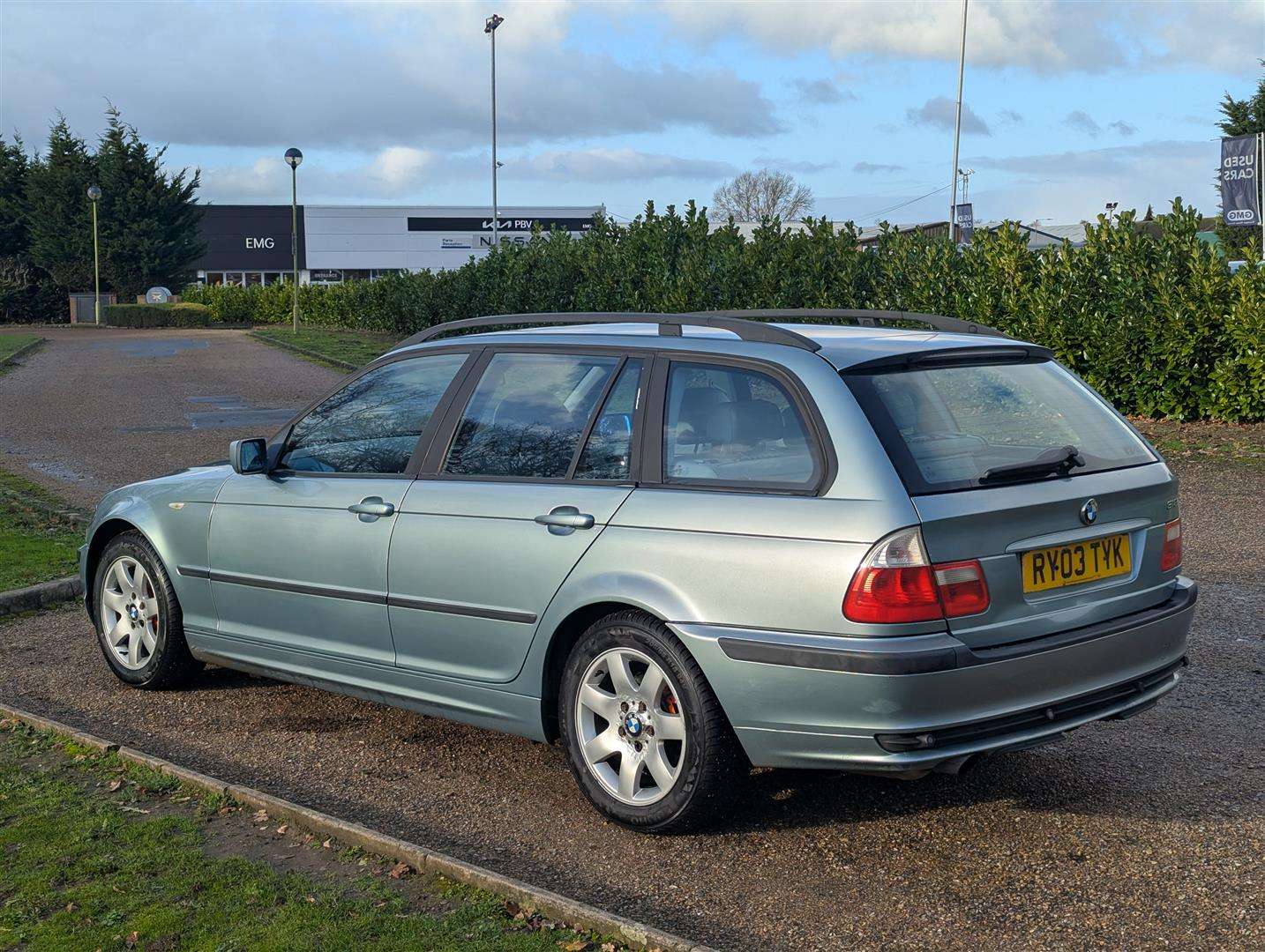 <p>2003 BMW 318I SE TOURING AUTO</p>