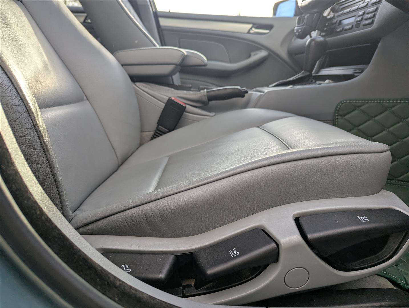 <p>2003 BMW 318I SE TOURING AUTO</p>