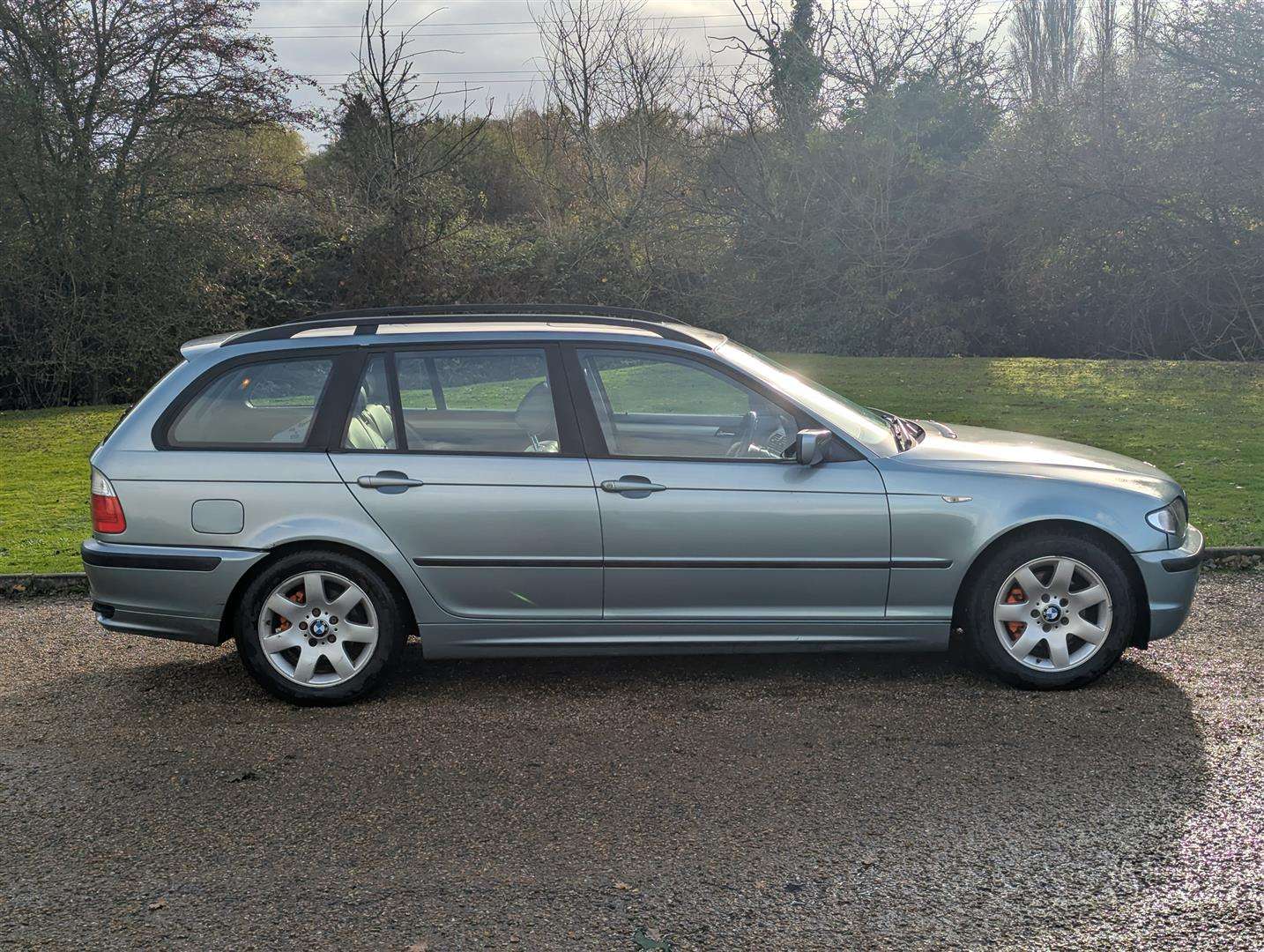 <p>2003 BMW 318I SE TOURING AUTO</p>