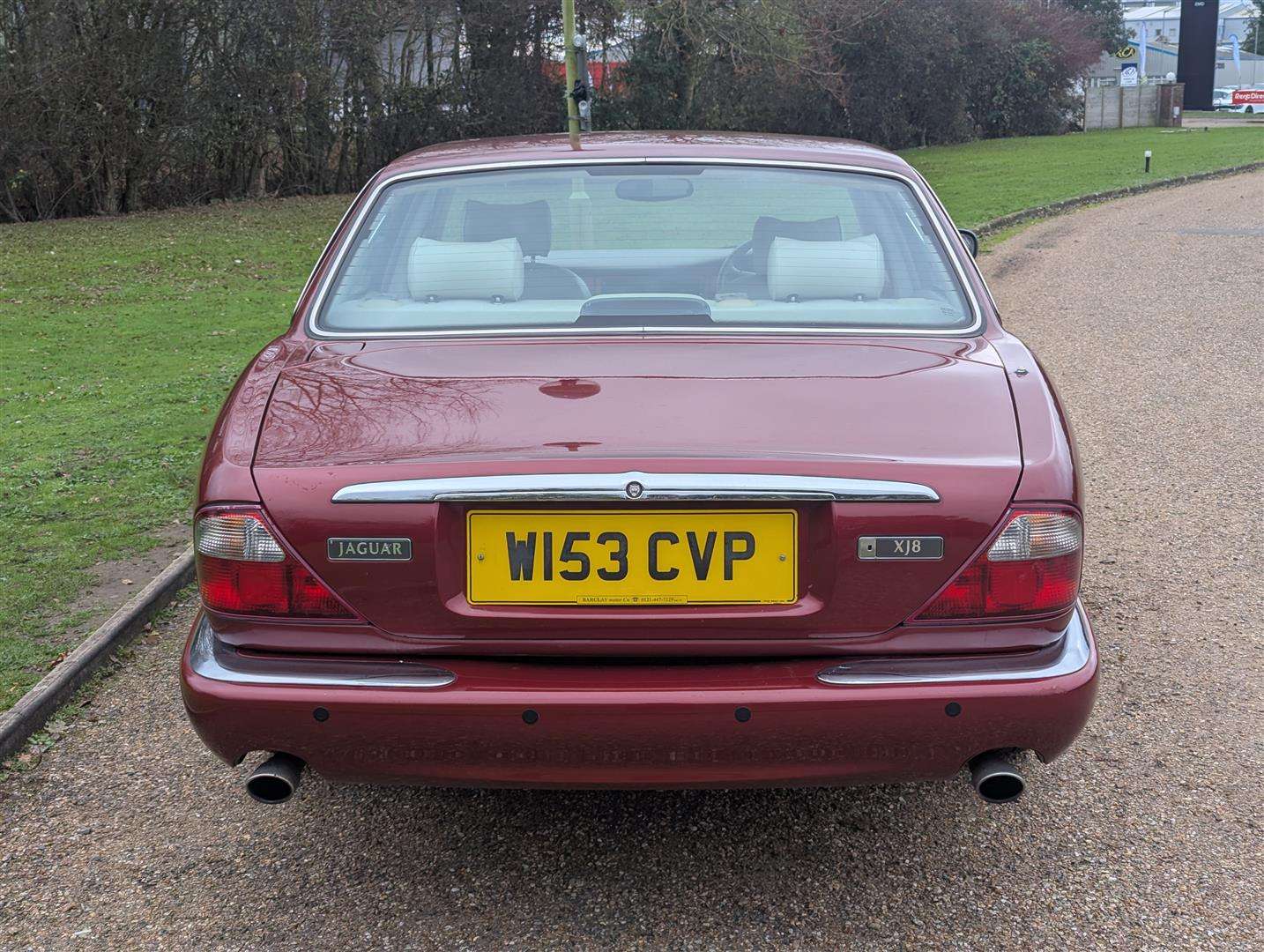 <p>2000 JAGUAR XJ8 AUTO</p>