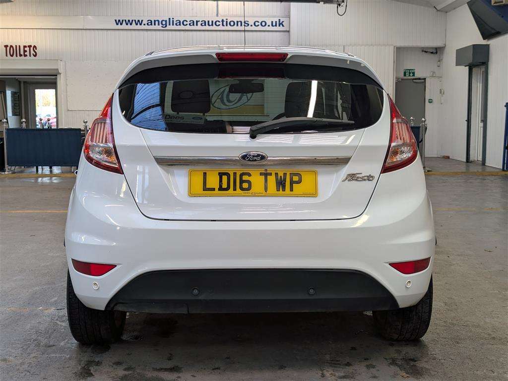<p>2016 FORD FIESTA TITANIUM AUTO</p>