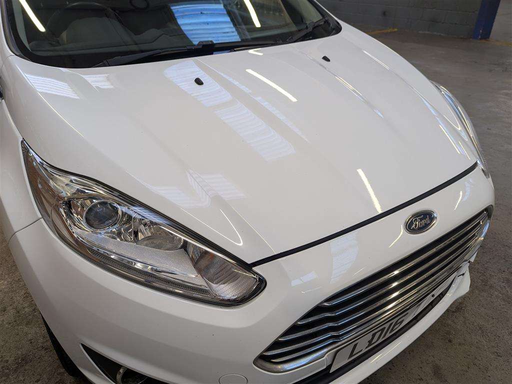 <p>2016 FORD FIESTA TITANIUM AUTO</p>