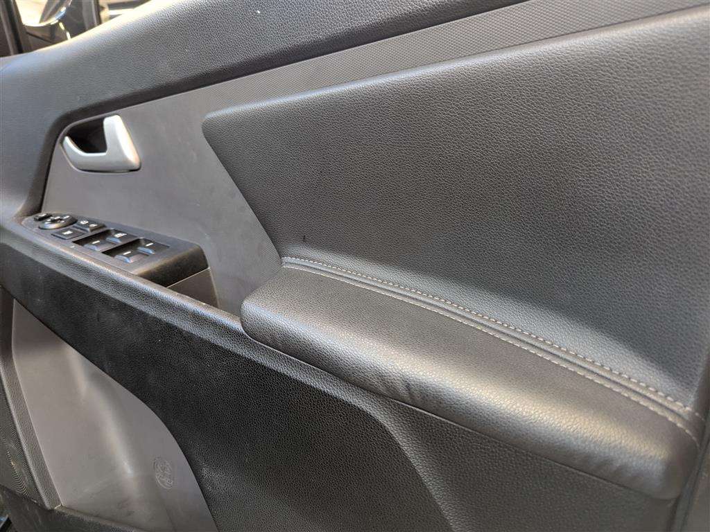 <p>2013 KIA SPORTAGE KX-3 SAT NAV CRD</p>