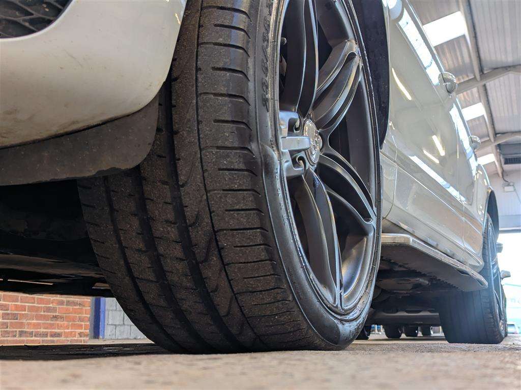 <p>2013 AUDI Q7 S LINE + TDI QUATTRO A</p>