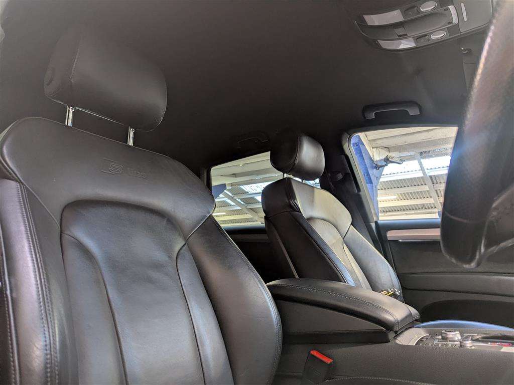 <p>2013 AUDI Q7 S LINE + TDI QUATTRO A</p>