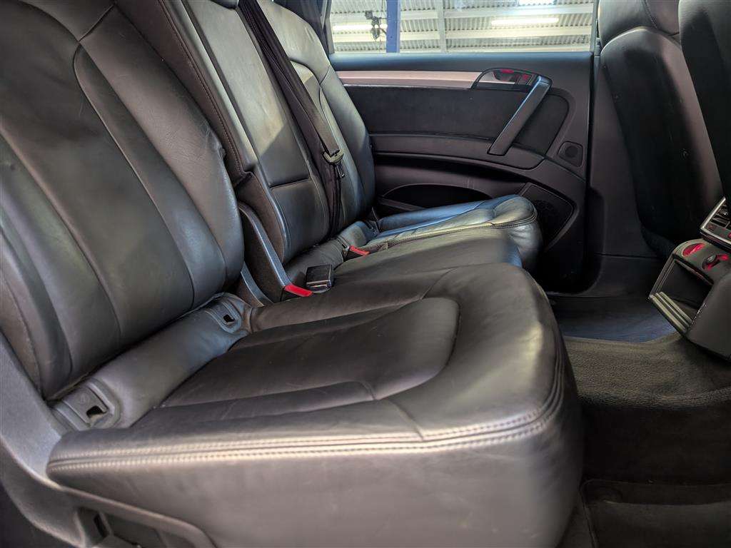 <p>2013 AUDI Q7 S LINE + TDI QUATTRO A</p>