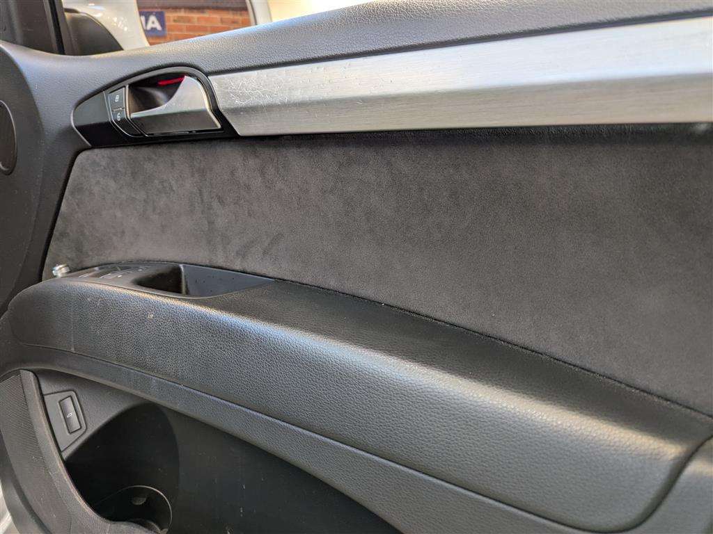 <p>2013 AUDI Q7 S LINE + TDI QUATTRO A</p>